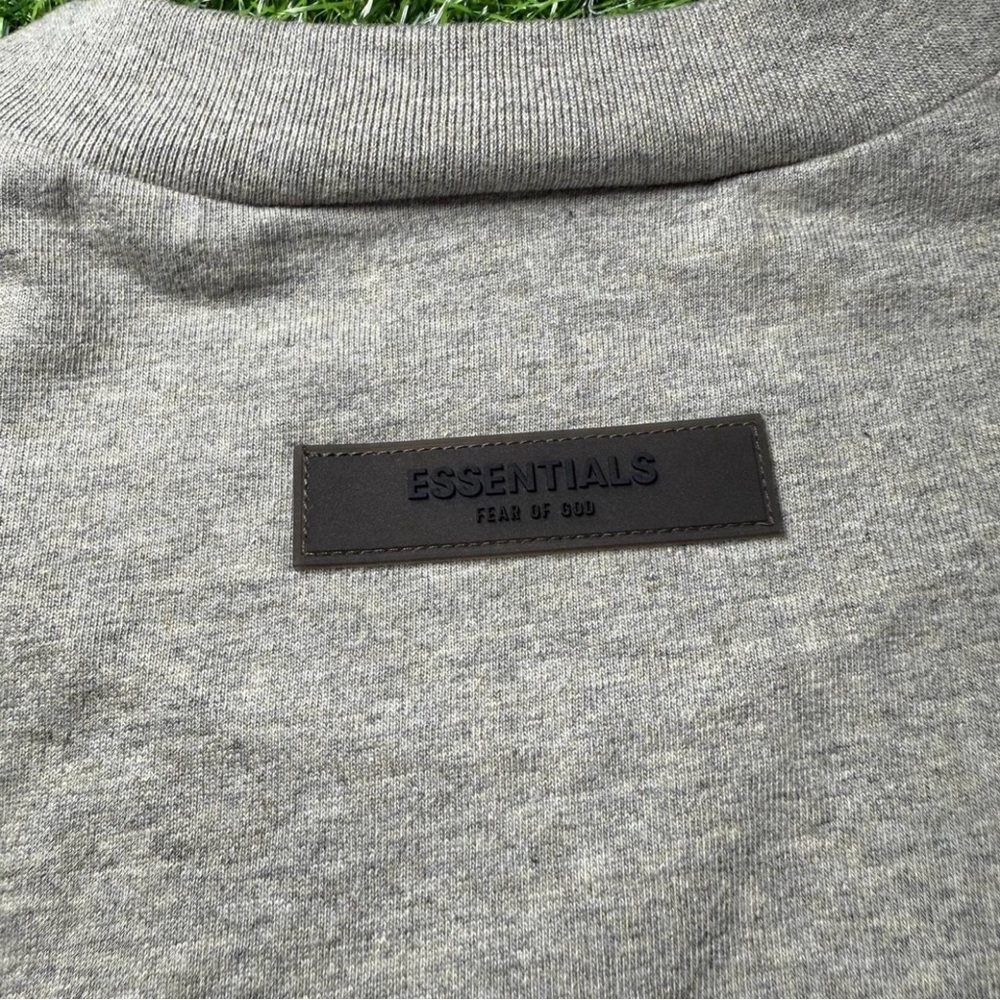 Fear Of God Essentials Dark Oatmeal SS22 T-Shirt - Picture 3 of 13